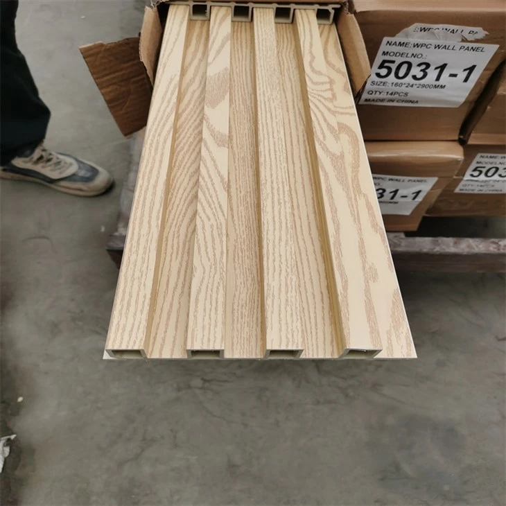 Panel Dinding Bergalur Interior